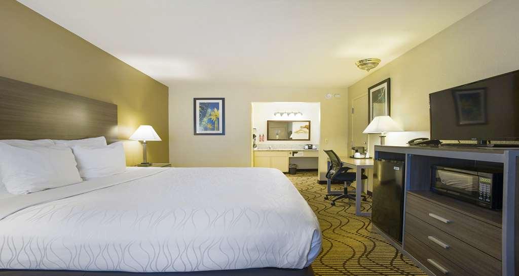 Surestay By Western North Hotel