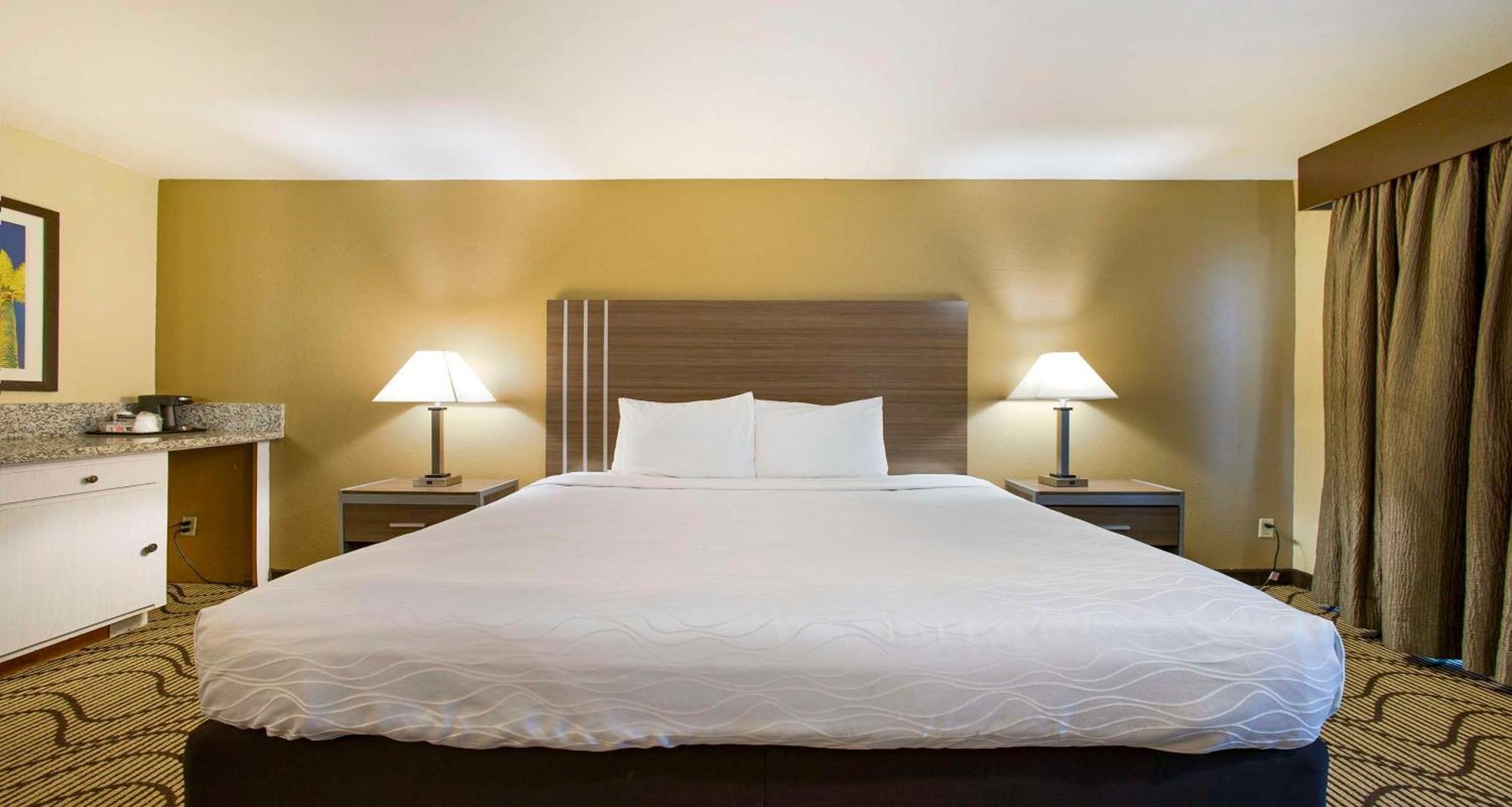 Surestay By Western North 3*